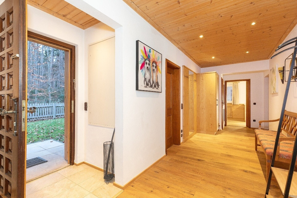 Luxus Ferienhaus Salzburg Chalet mit Pool, Sauna, Whirlpool, Kamin