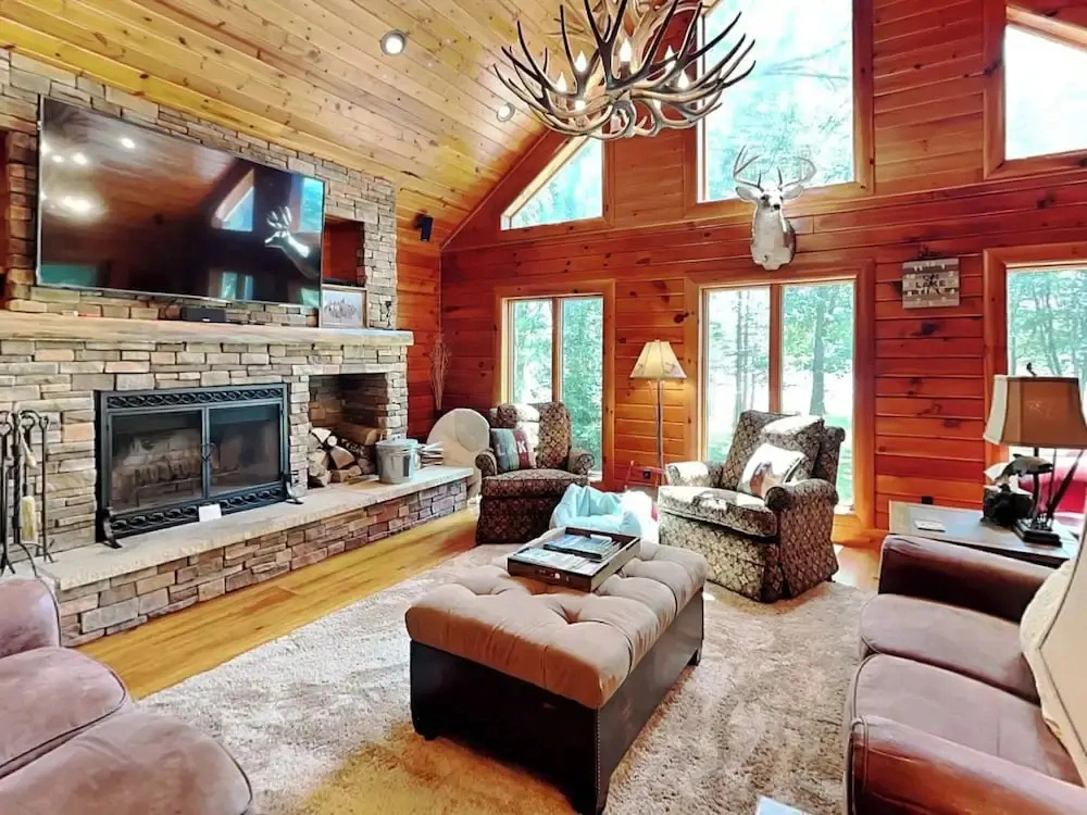 Crows Point Lakehouse by Taylor Made Deep Creek