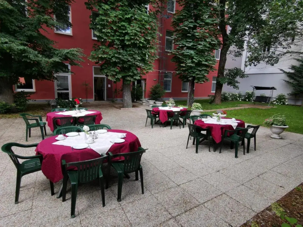 Garten- und Kunsthotel Gabriel City