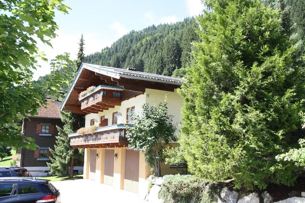 Simplistic Apartment in Kleinar near Cross Country Skiing