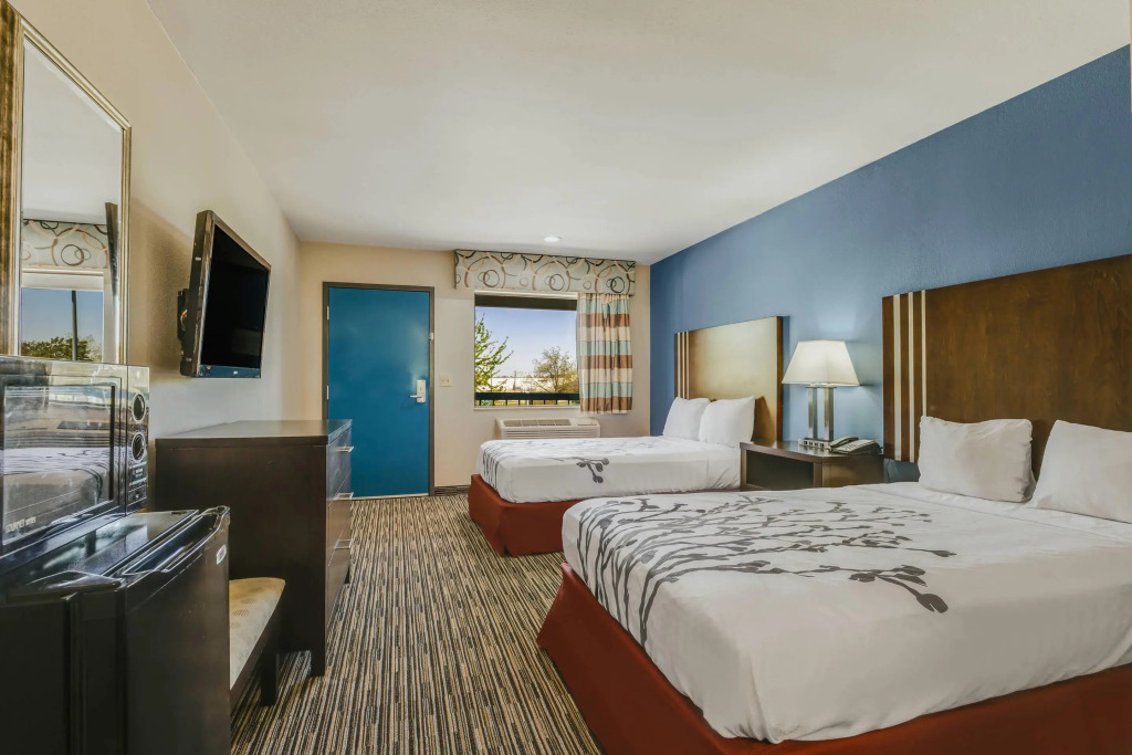 Econo Lodge Inn & Suites Enid South
