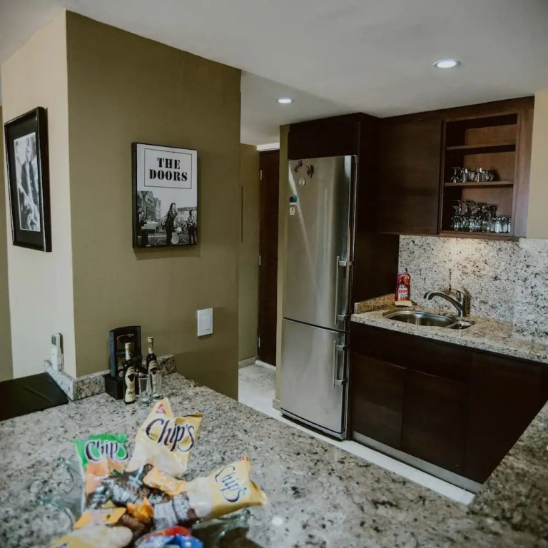Condo Pbr By Trvl2Hm