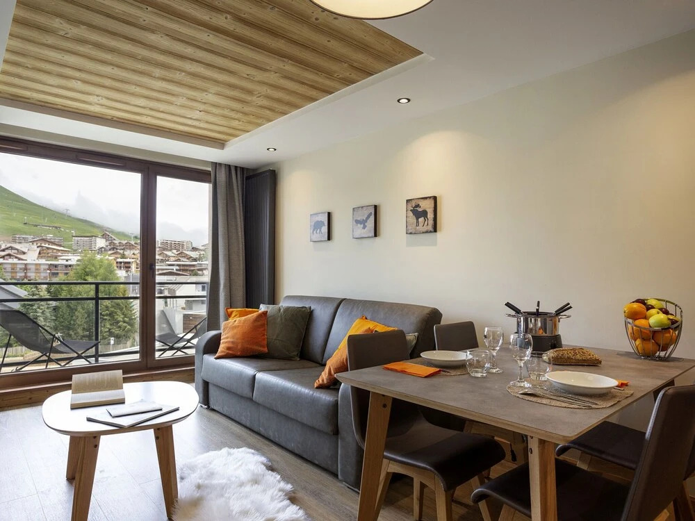 Stylish Apartment Near the Ski-slopes of L'alpe Dhuez