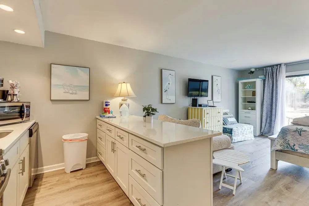 Hilton Head Island Studio w/ Patio: Walk to Beach!
