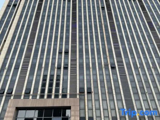 Ruiyuan Hotel (Luoshan Branch)