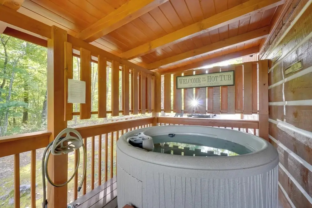 Total Privacy + Stunning Views in Smoky Mountains!