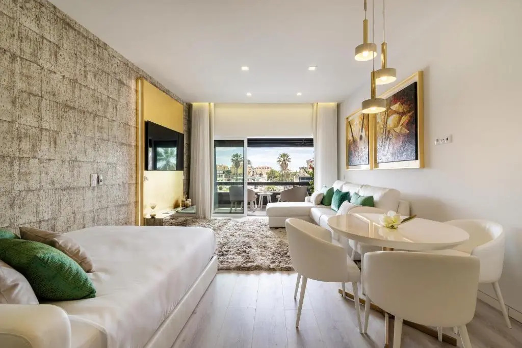 Ocean View Luxury Suite & Terrace Estoril, Cascias