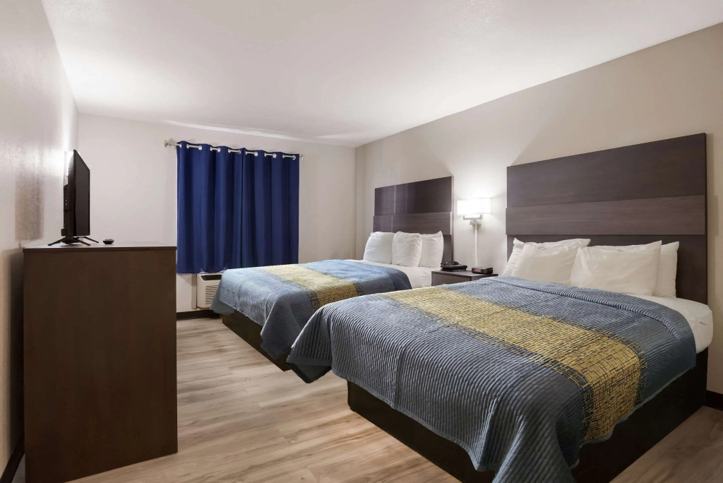Rodeway Inn Branson, Brick House