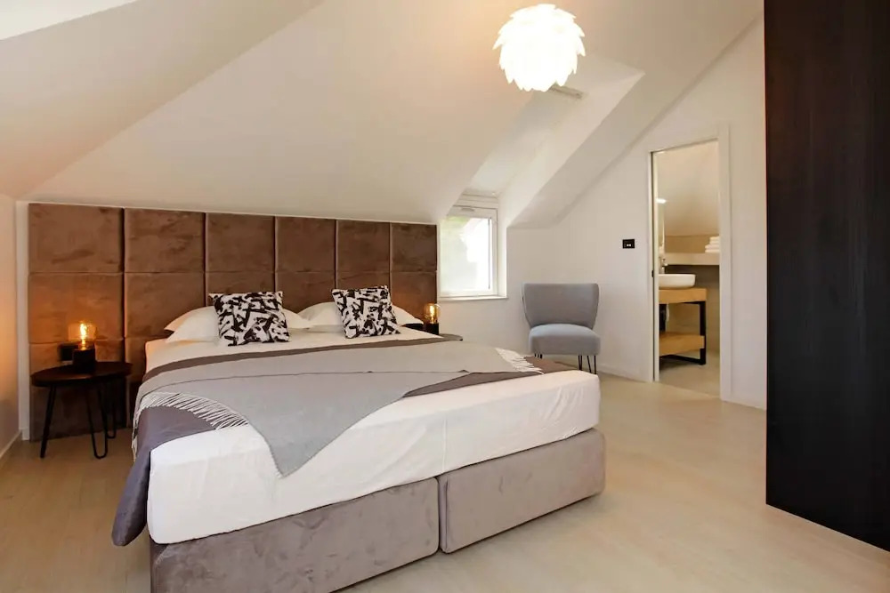 Beachfront villa Senses for 12 in Milna