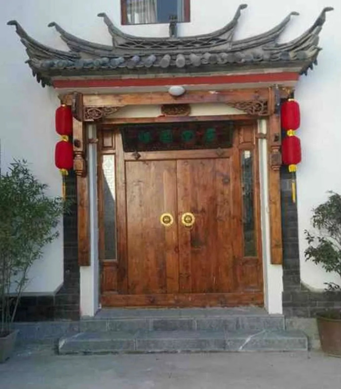 丽江束河归园田居客栈