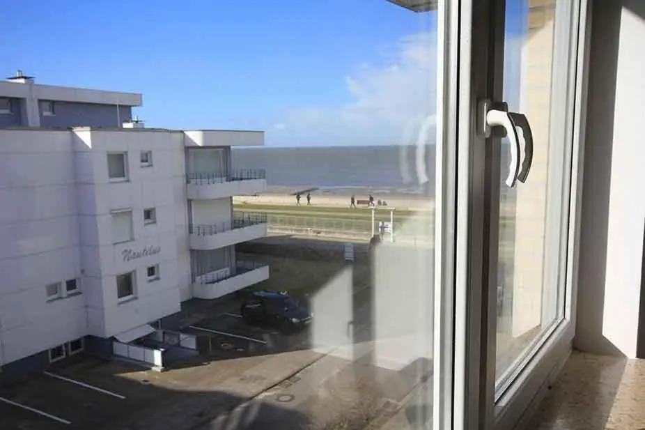 Ferienwohnung-7-mit-Meerblick-im-strandnahen-Haus-Seeluft-in-Duhnen