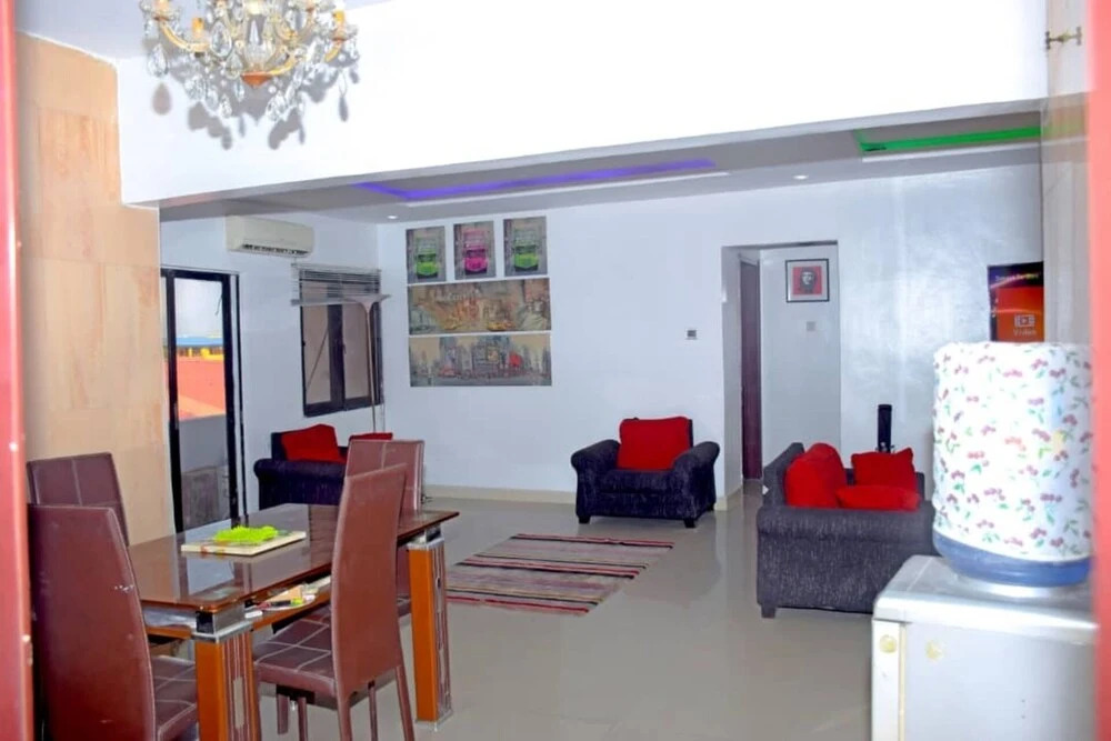 Inviting 2-bed Apartment in Lagos -canal Views