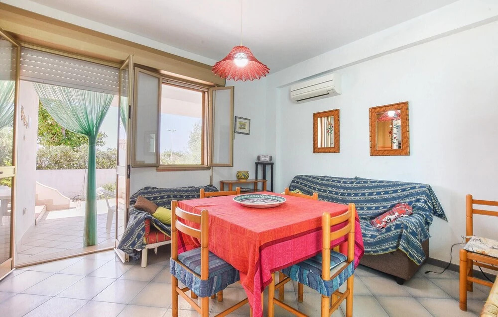 Nice Home in Punta Braccetto With 2 Bedrooms and Wifi