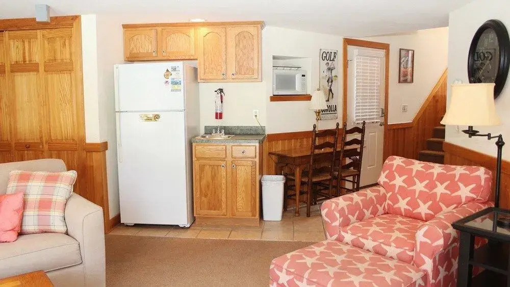 Catch a Breeze - 6 Br Home