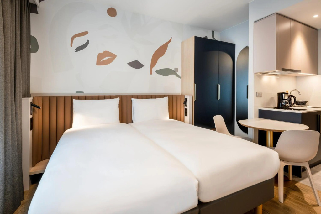Adagio access Brussels Delta