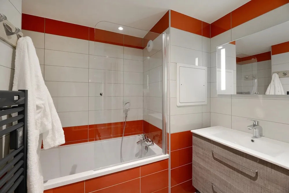 Residence LES Coches Flat in a Family Resort at the Bottom of the Slopes Bac303