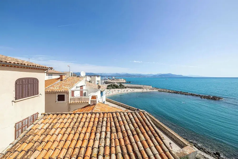 Charming Appt - 1bd/4p- sea View - Antibes Centre
