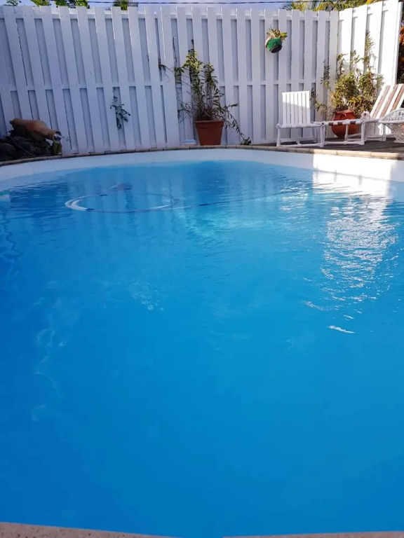 House With one Bedroom in Le Vauclin, With Pool Access, Enclosed Garde