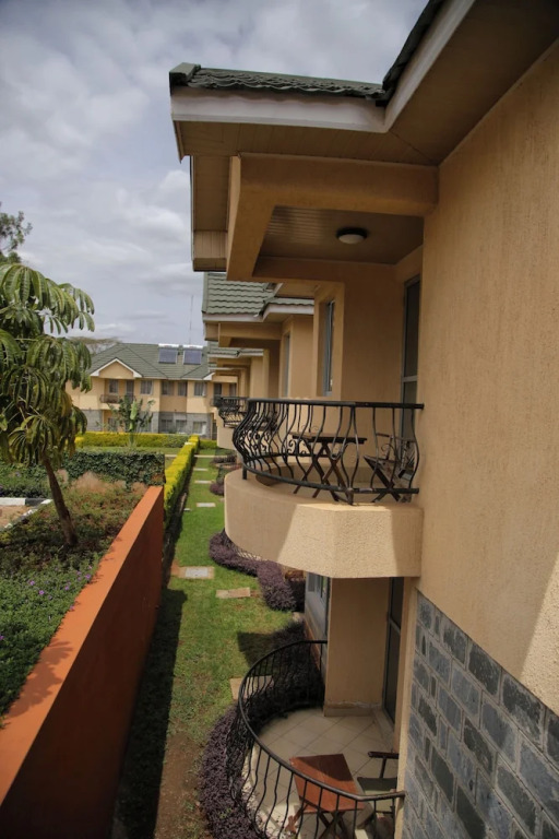Sakinas Luxury Suites