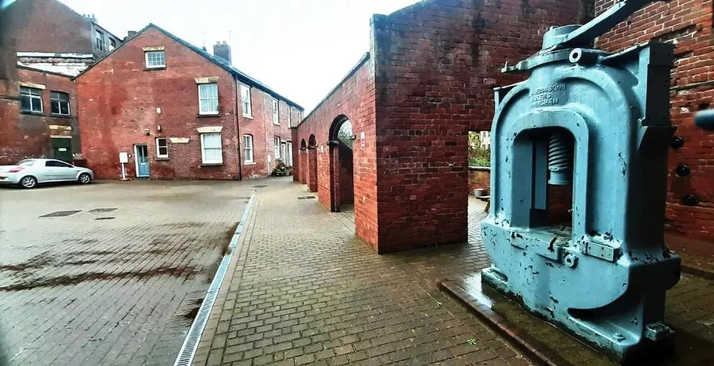 Riverside 2 Bedroom Victorian House Near City Centre - Kelham Island