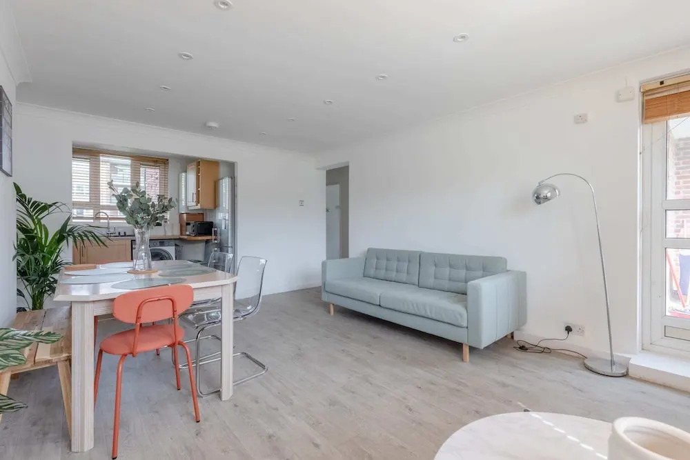 Spacious 3BD Flat, Close to Tube - Fulham!