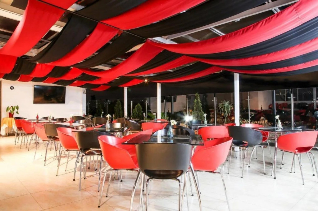 Hotel Parque 63