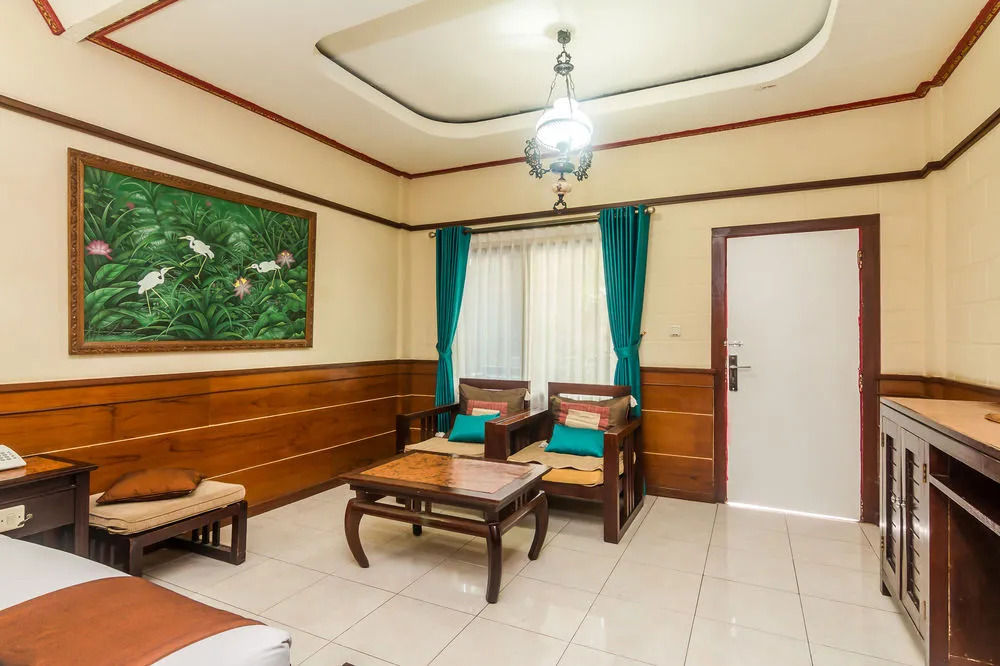 ZenRooms Kuta Dewi Sartika