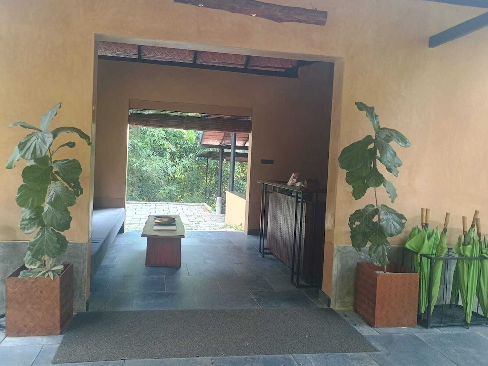 Klov Resort & Spa