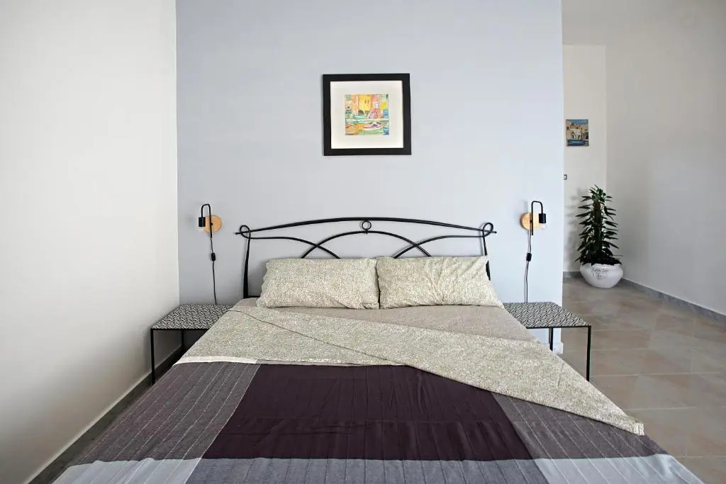 Ciraccio Apartments