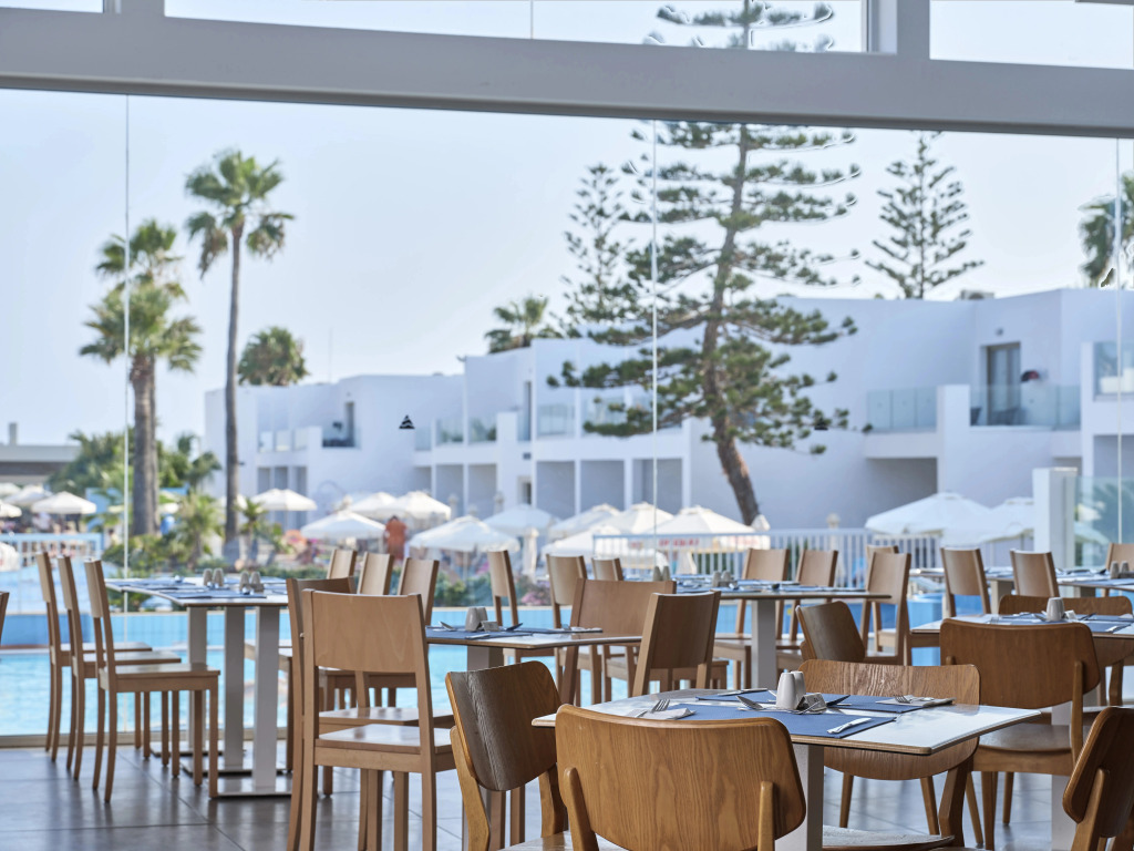 Курортный Отель Panthea Resort