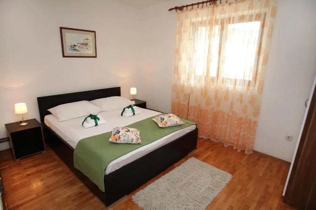 Apartment Natali - 5M from beach
