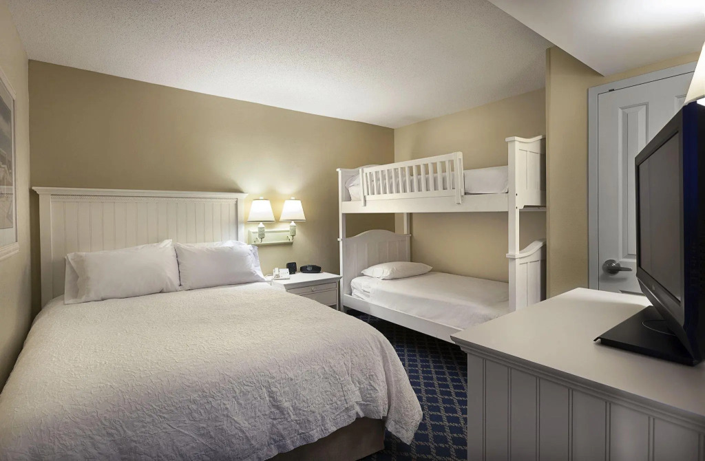 Hampton Inn & Suites Myrtle Beach Oceanfront