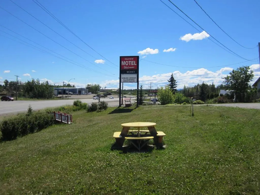Hillview Motel