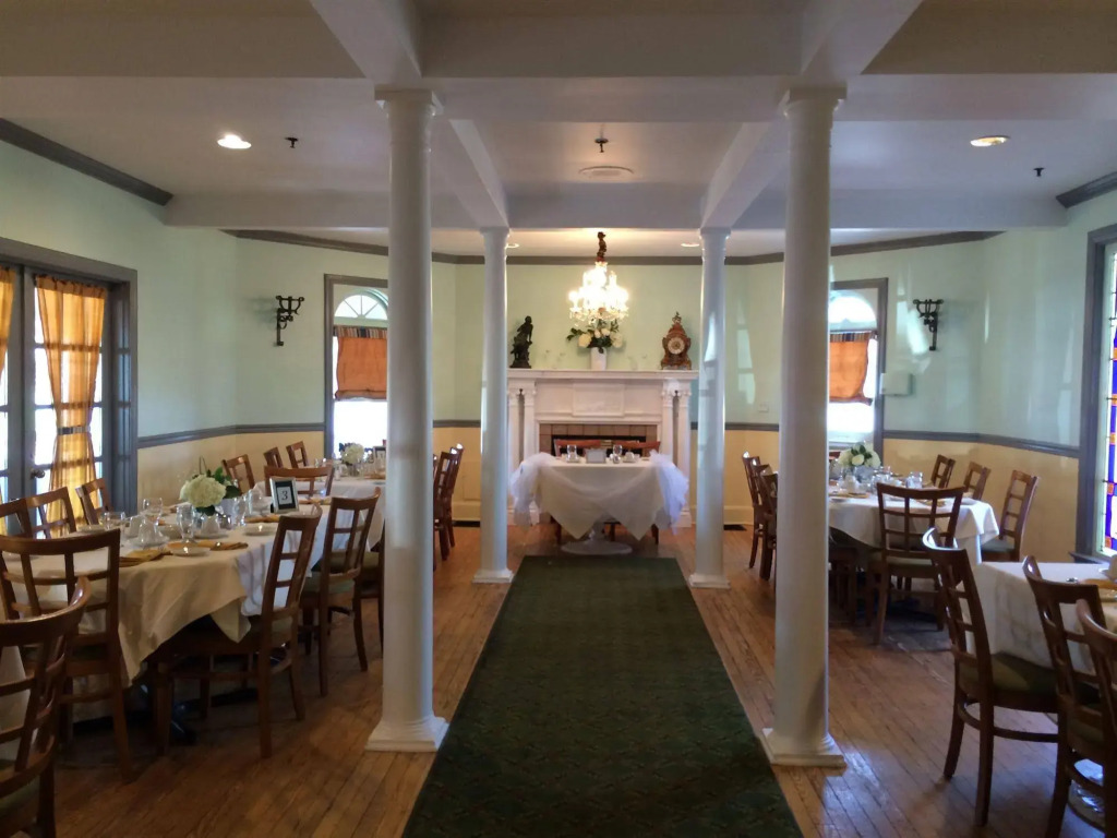 The Grenville Hotel and Restaurant