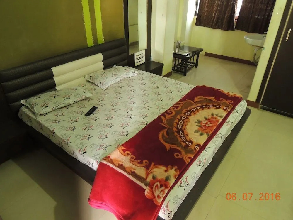 Hotel Ellora