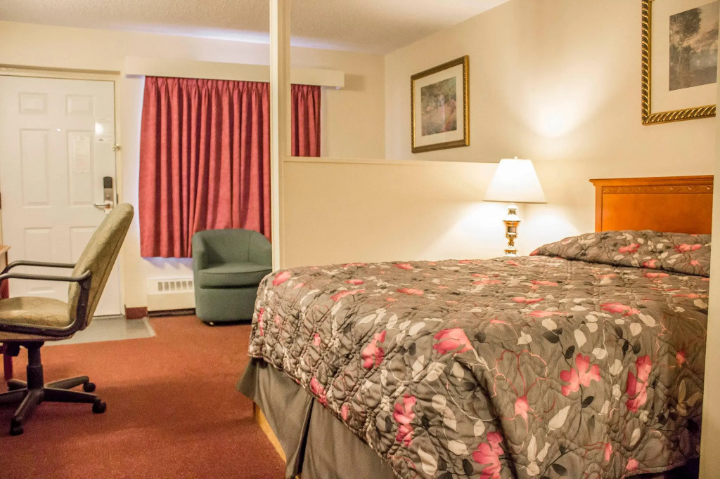 Economy Inn