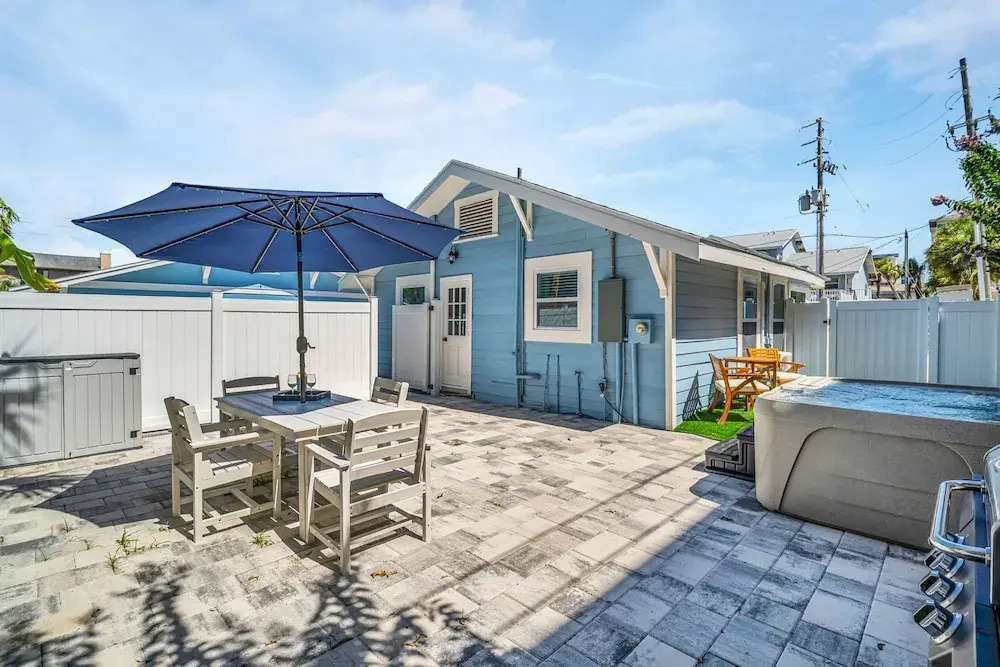 New Sweet Beach Nook Hot Tub Ocean Vibes