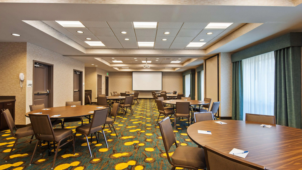 Best Western Plus Dayton Hotel & Suites