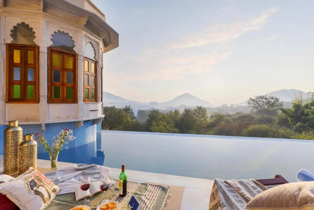 Saffronstays Kilakot Suite with Private Plunge Pool