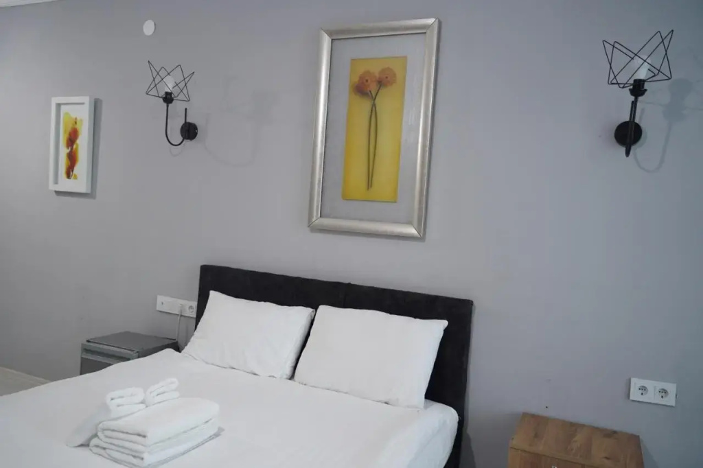 Grand Niki Hotel & Spa