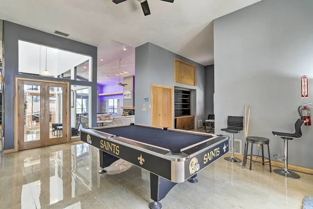 Huge Home w/ Pool Table Near St Pete Beach!
