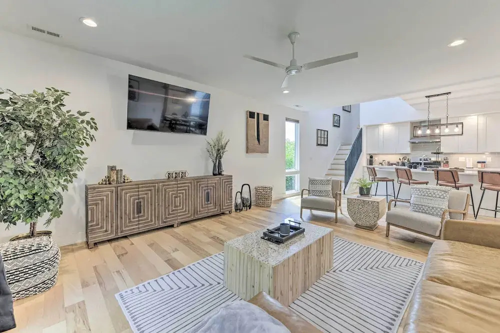 Modern Raleigh Home w/ Patio ~ 2 Mi to Downtown!