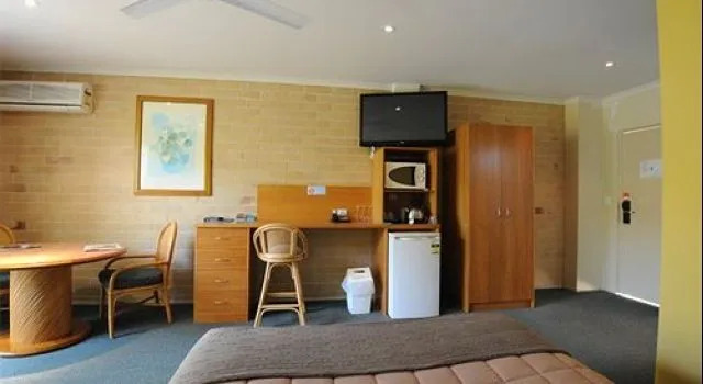 Caboolture Riverlakes Boutique Motel