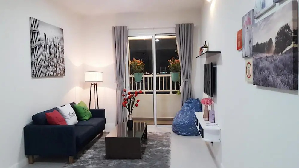 Horse Square Apartment