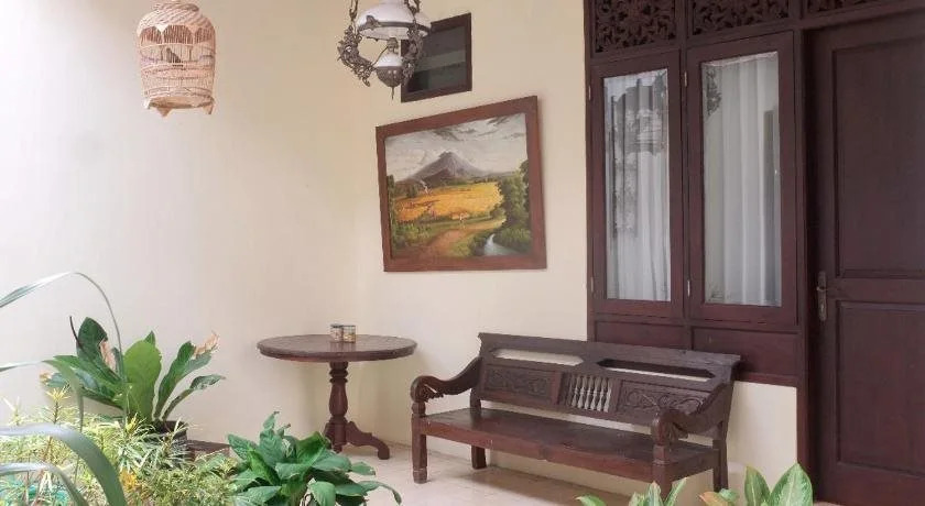 Griya Pamengkang - Javanese House