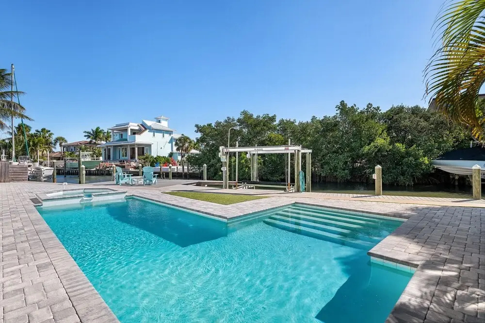 New Listingprivate Pool Spa Located On Canal With Boat Lift 3 Bedroom Home by Redawning