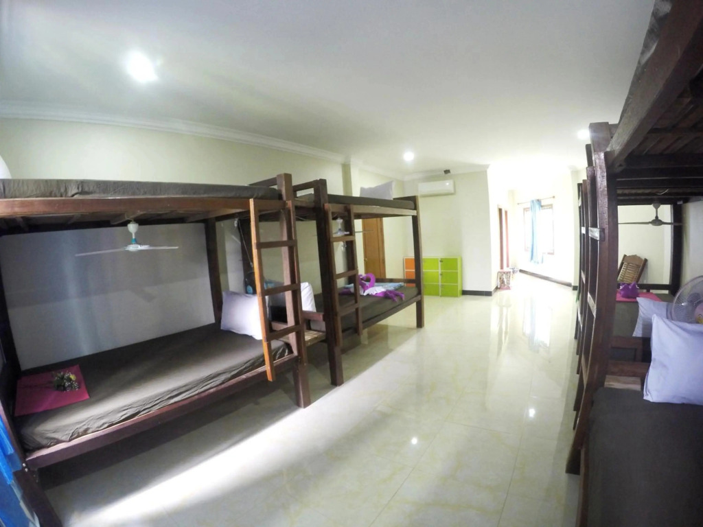 Blue Diamond Hostel