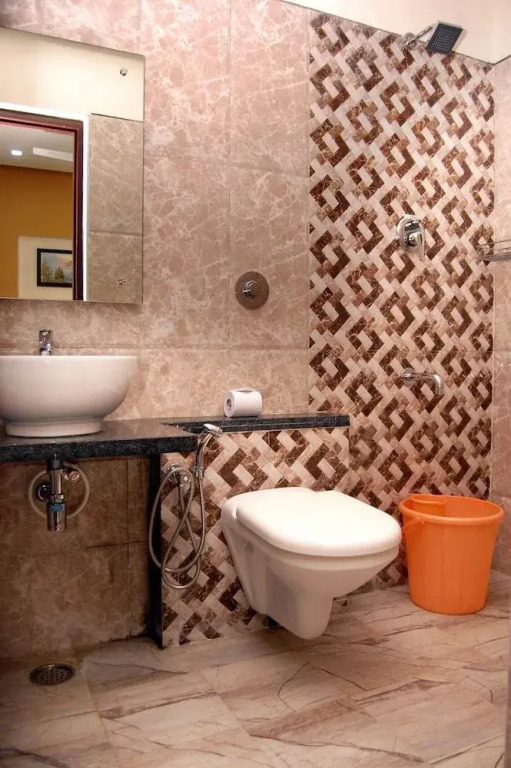 Orange inn Hotel Manapakkam