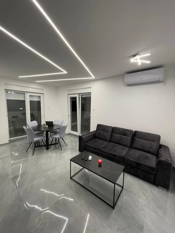 Trebinje LUX Apartman sa garažom blizu centra