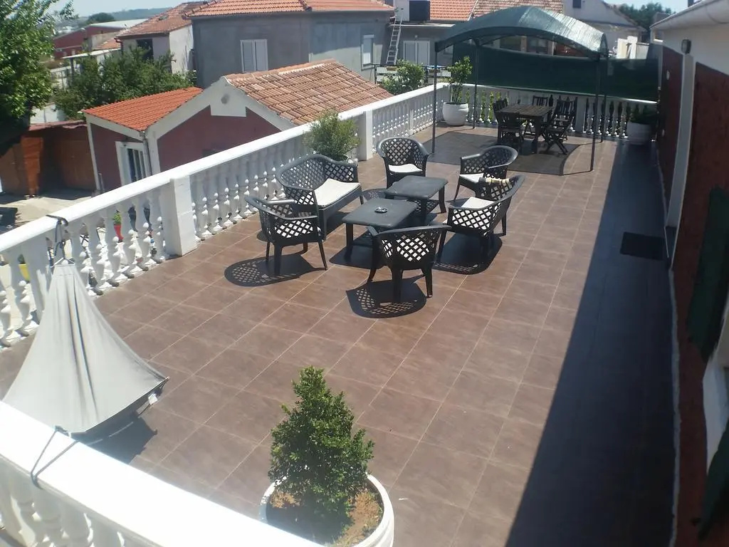 The Lazy Monkey Hostel & Apartments